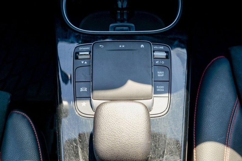 2022 Mercedes Benz CLA 250 photo 43