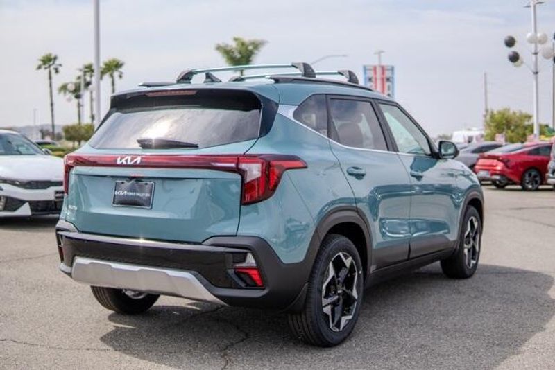 2025 Kia Seltos EXImage 8