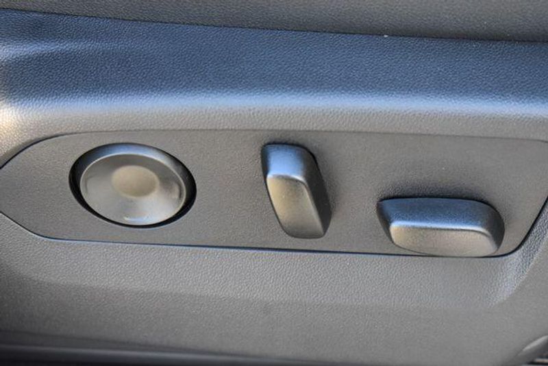 New 2026 Chevrolet Suburban PremierImage 14