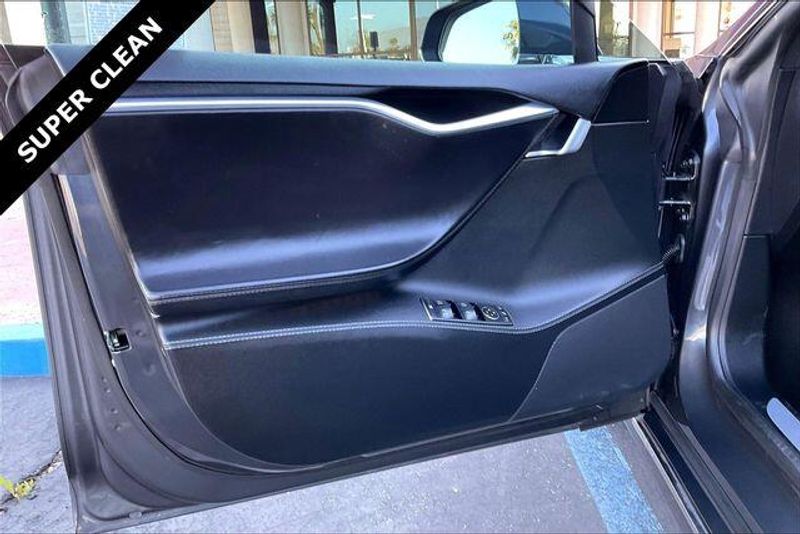 Used 2021 Tesla Model S PerformanceImage 22