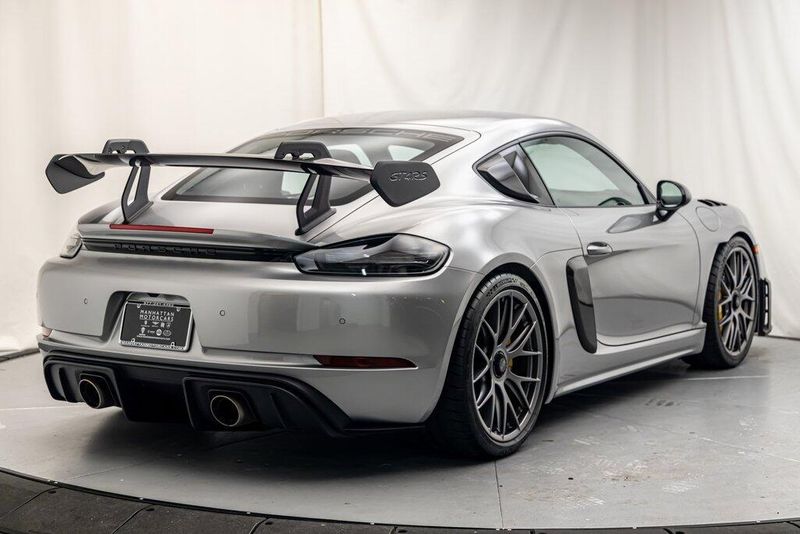 2023 Porsche 718 Cayman GT4 RSImage 5