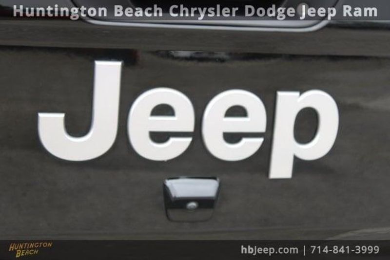 2022 Jeep Gladiator OverlandImage 10