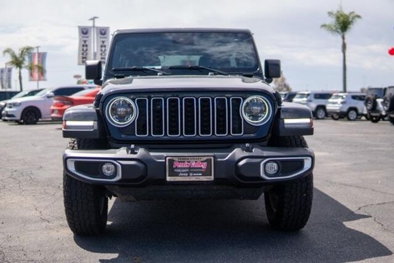 Used 2024 Jeep Wrangler SaharaImage 2