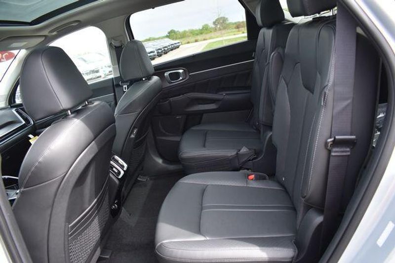 New 2026 Kia Sorento SXImage 22