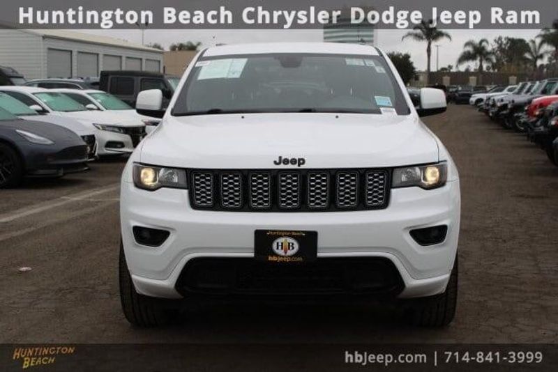 2022 Jeep Grand Cherokee WK Laredo XImage 2