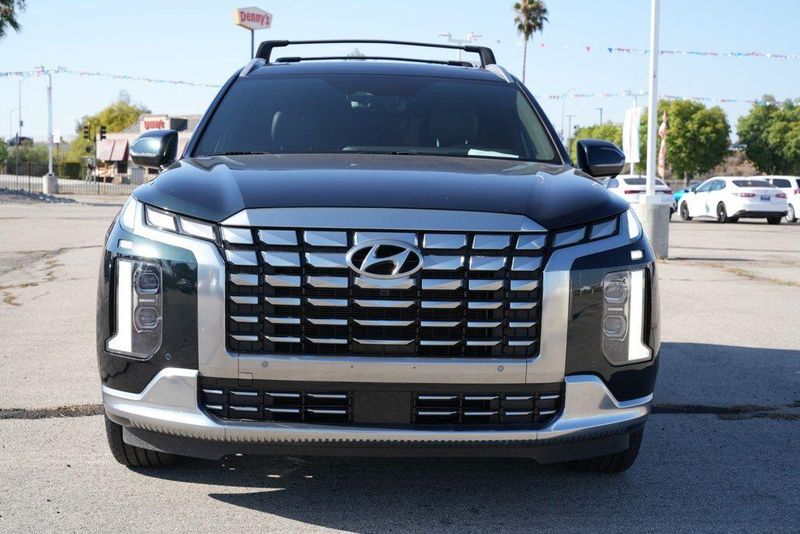 Used 2023 Hyundai Palisade CalligraphyImage 2