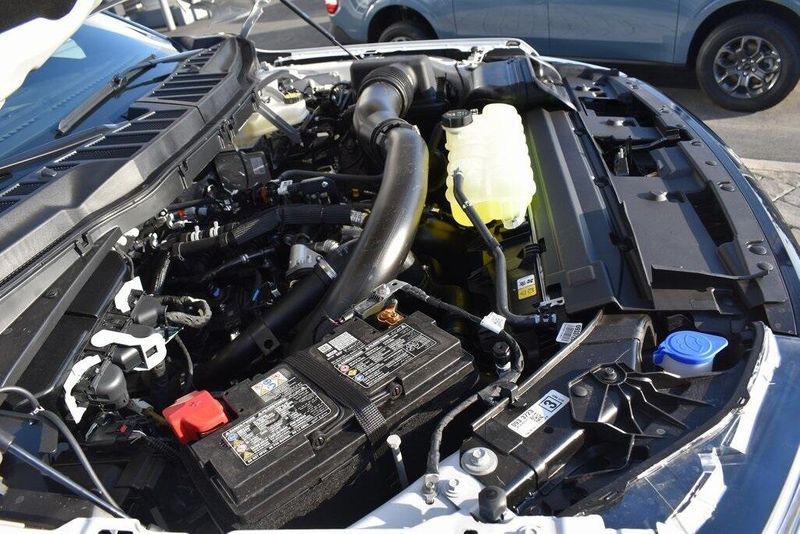 New 2025 Ford F-150 LariatImage 34