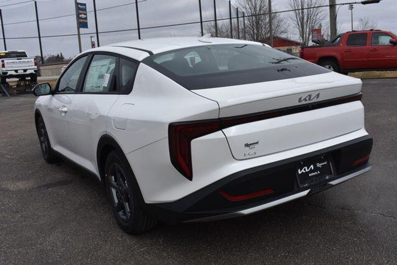 New 2026 Kia K4 LXSImage 6