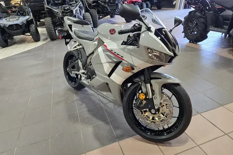 2025 HONDA CBR600RR ABS DEEP PEARL GRAY 