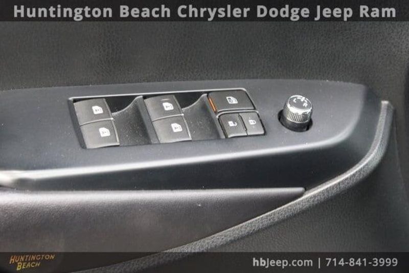 2016 Toyota Highlander LimitedImage 11