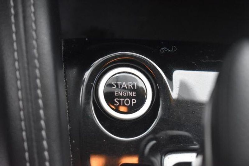 Used 2018 Nissan Kicks SVImage 24