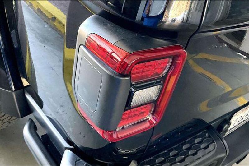 Used 2024 Jeep Gladiator MojaveImage 27