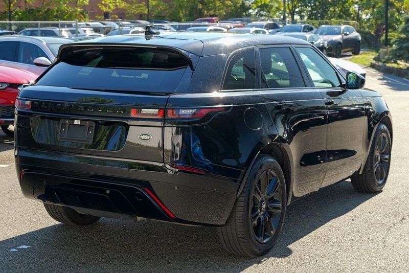 2022 Land Rover Range Rover Velar P250 R-Dynamic S photo 7