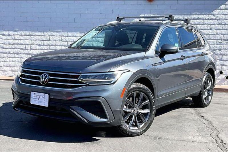 Used 2022 Volkswagen Tiguan 2.0T SEImage 1
