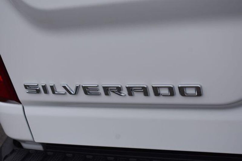 New 2026 Chevrolet Silverado 2500HD CustomImage 19