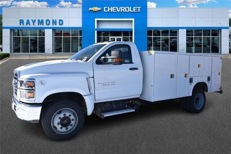 2024 Chevrolet Silverado 4500HD Work TruckImage 5