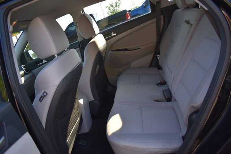 Used 2021 Hyundai Tucson ValueImage 18