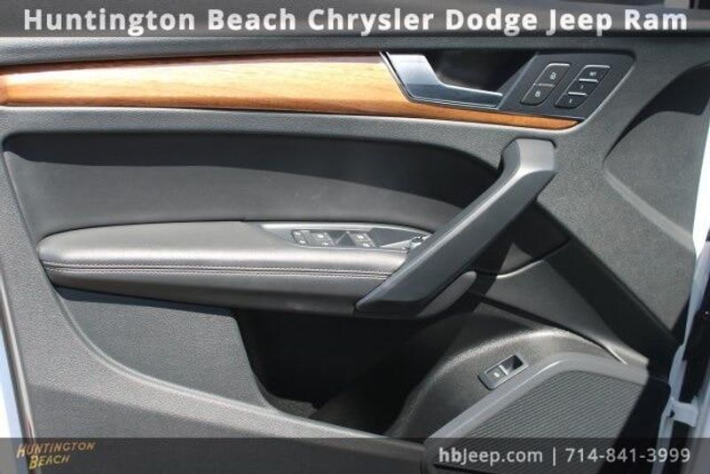 2022 Audi Q5 45 S Line Premium PlusImage 12