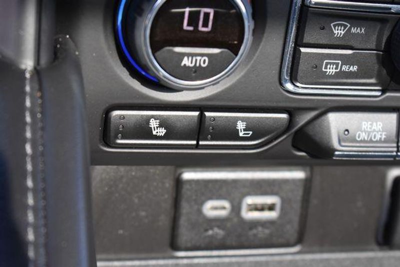 Used 2023 Chevrolet Suburban Z71Image 36