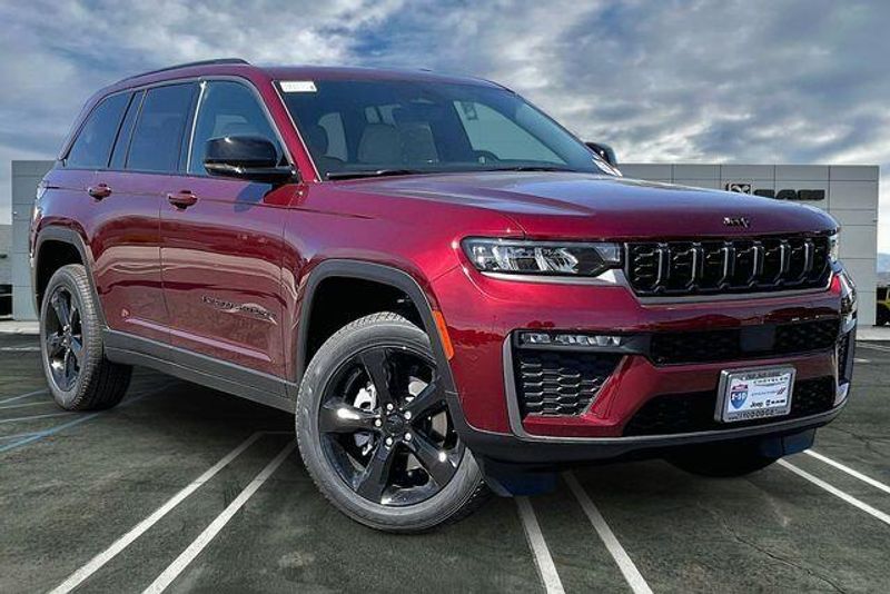 New 2026 Jeep Grand Cherokee Limited 4x2Image 14