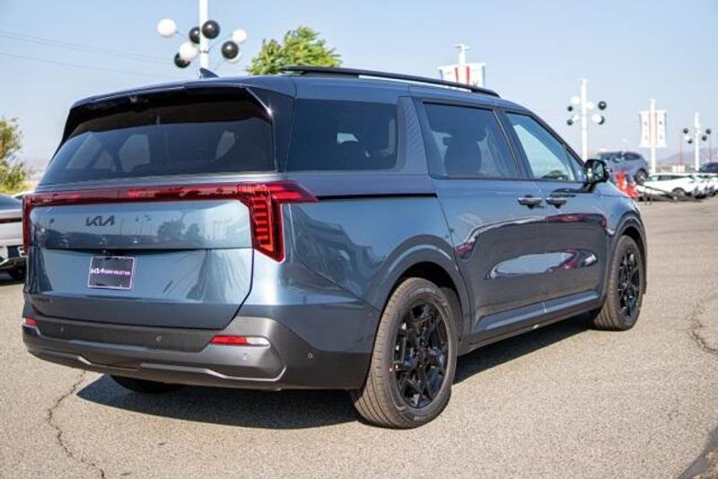 New 2026 Kia Carnival SXImage 7