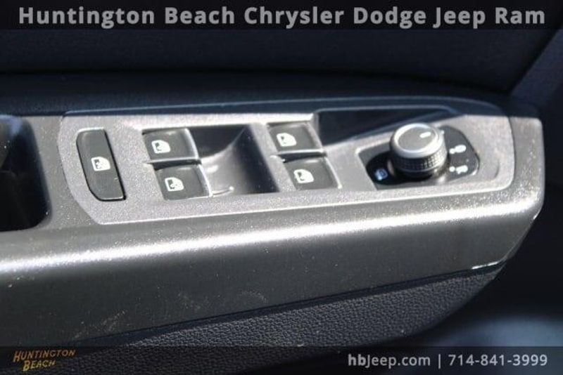 2018 Volkswagen Atlas 2.0T SE w/TechnologyImage 11
