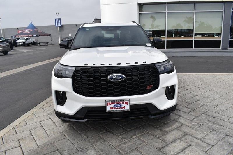 New 2025 Ford Explorer STImage 26