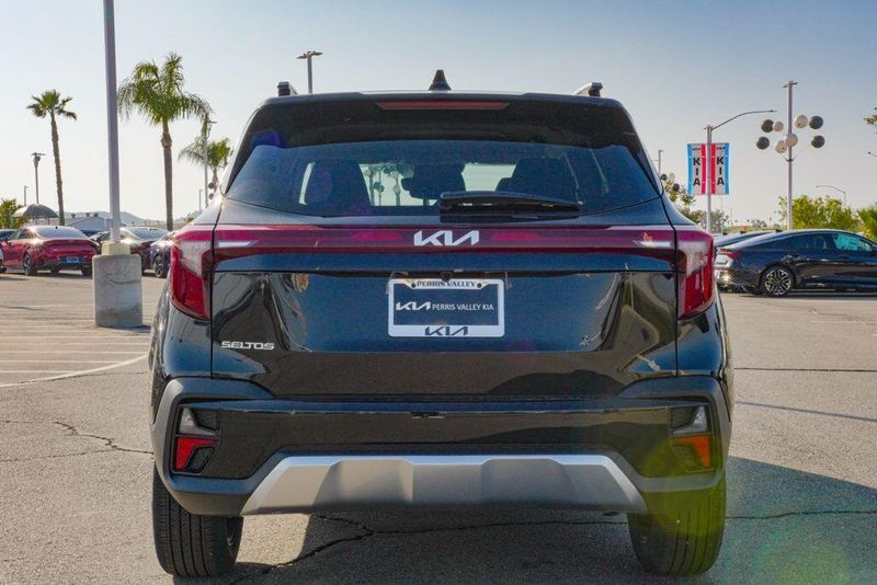New 2026 Kia Seltos EXImage 6