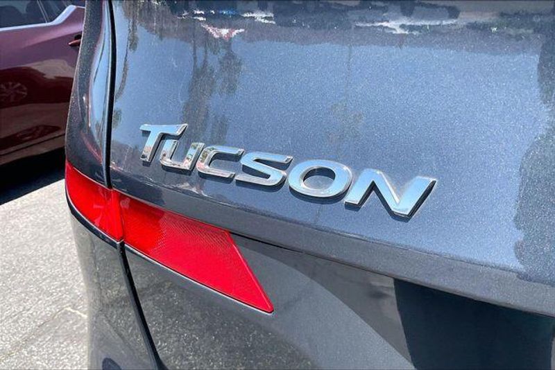 Used 2021 Hyundai Tucson SEImage 7