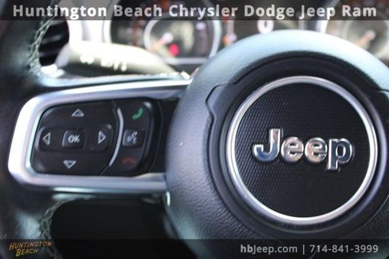 2021 Jeep Wrangler Unlimited SaharaImage 18