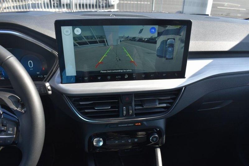 2025 Ford Escape Plug-In Hybrid BaseImage 22