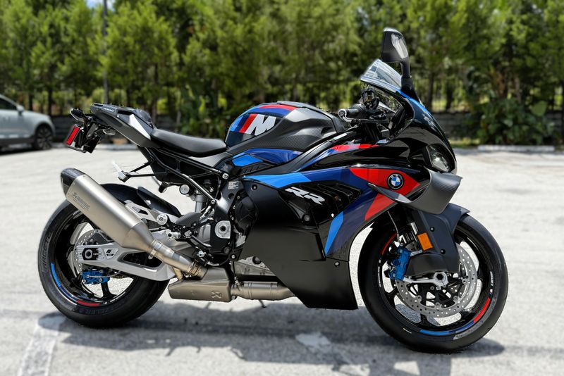 2026 BMW M 1000 RR