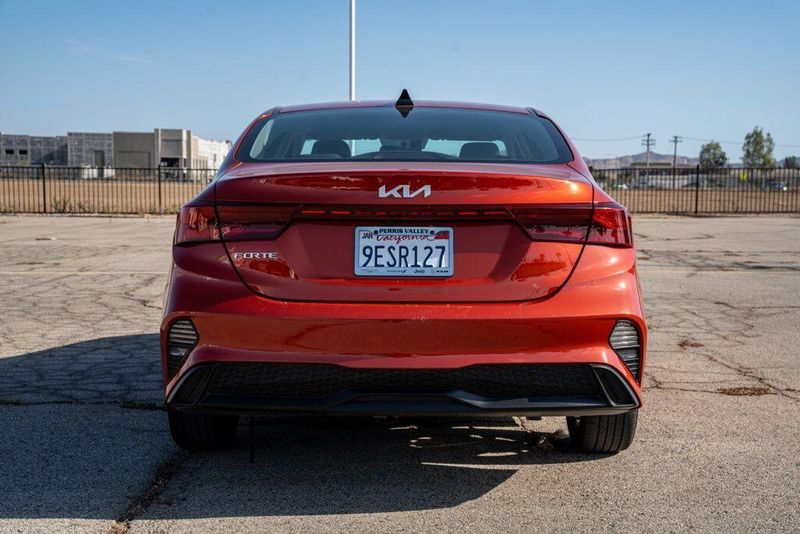 Used 2023 Kia Forte LXSImage 6