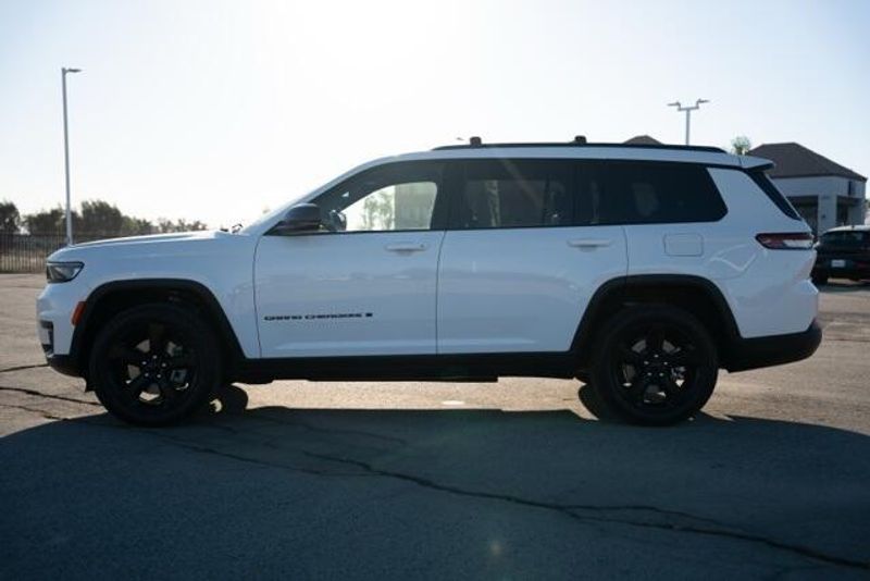 Used 2021 Jeep Grand Cherokee L AltitudeImage 4