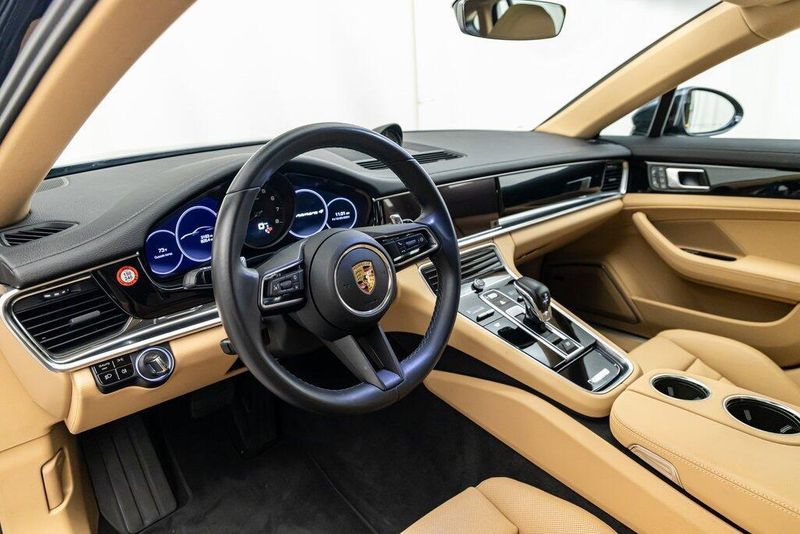 2021 Porsche Panamera 4Image 12