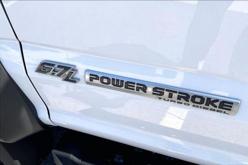 Used 2021 Ford F-450 Chassis XLTImage 32