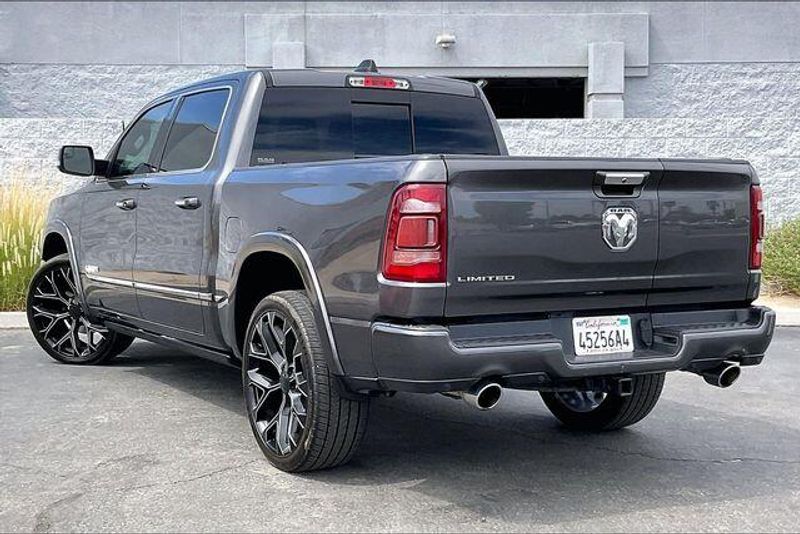 Used 2021 RAM 1500 LimitedImage 10