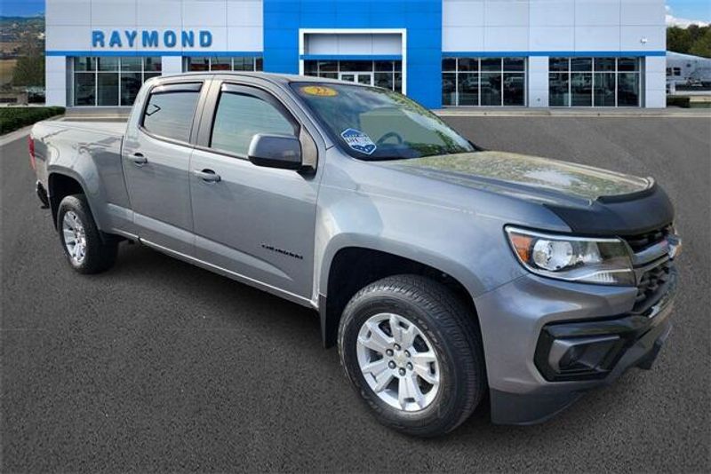 2022 Chevrolet Colorado LTImage 1