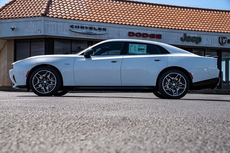 New 2026 Dodge Charger R/TImage 4