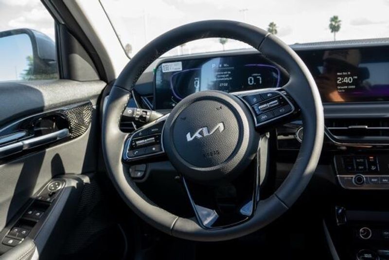 New 2026 Kia Seltos LXImage 16