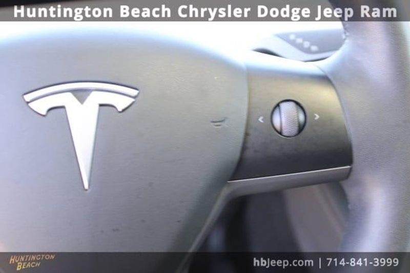 2023 Tesla Model Y Long RangeImage 15