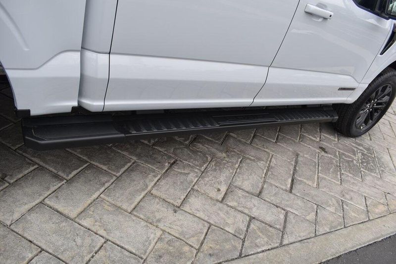 New 2025 Ford F-150 LariatImage 7
