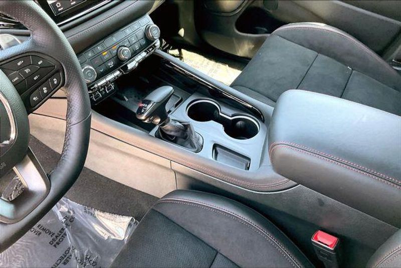 New 2027 Dodge Durango Gt Hemi V8 Premium AwdImage 7