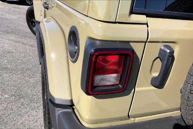 New 2027 Jeep Wrangler 4-door California EditionImage 11