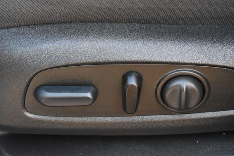 Used 2024 Chevrolet Equinox LTImage 24