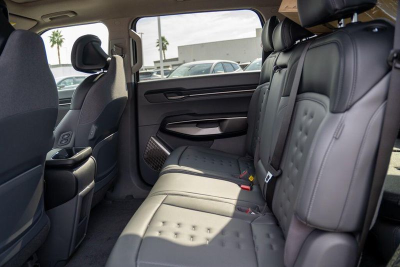 New 2026 Kia EV9 WindImage 14
