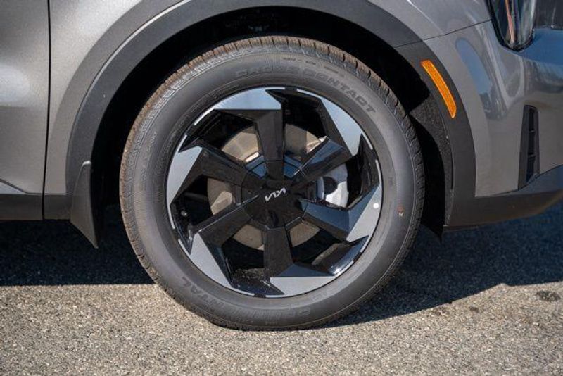 New 2026 Kia Sorento Hybrid EXImage 9