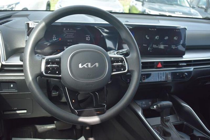 New 2025 Kia Sorento LXImage 19
