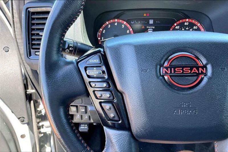 Used 2024 Nissan Frontier PRO-4XImage 18
