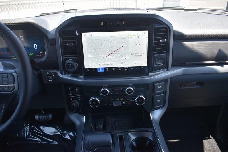 New 2025 Ford F-150 XLTImage 16